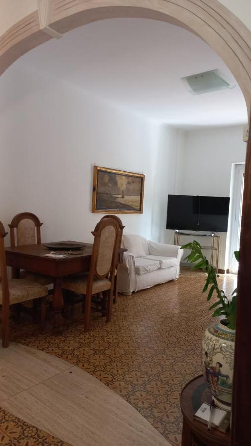 Appartamento Incantevole Al Centro Di Torvaianica Bagian luar foto